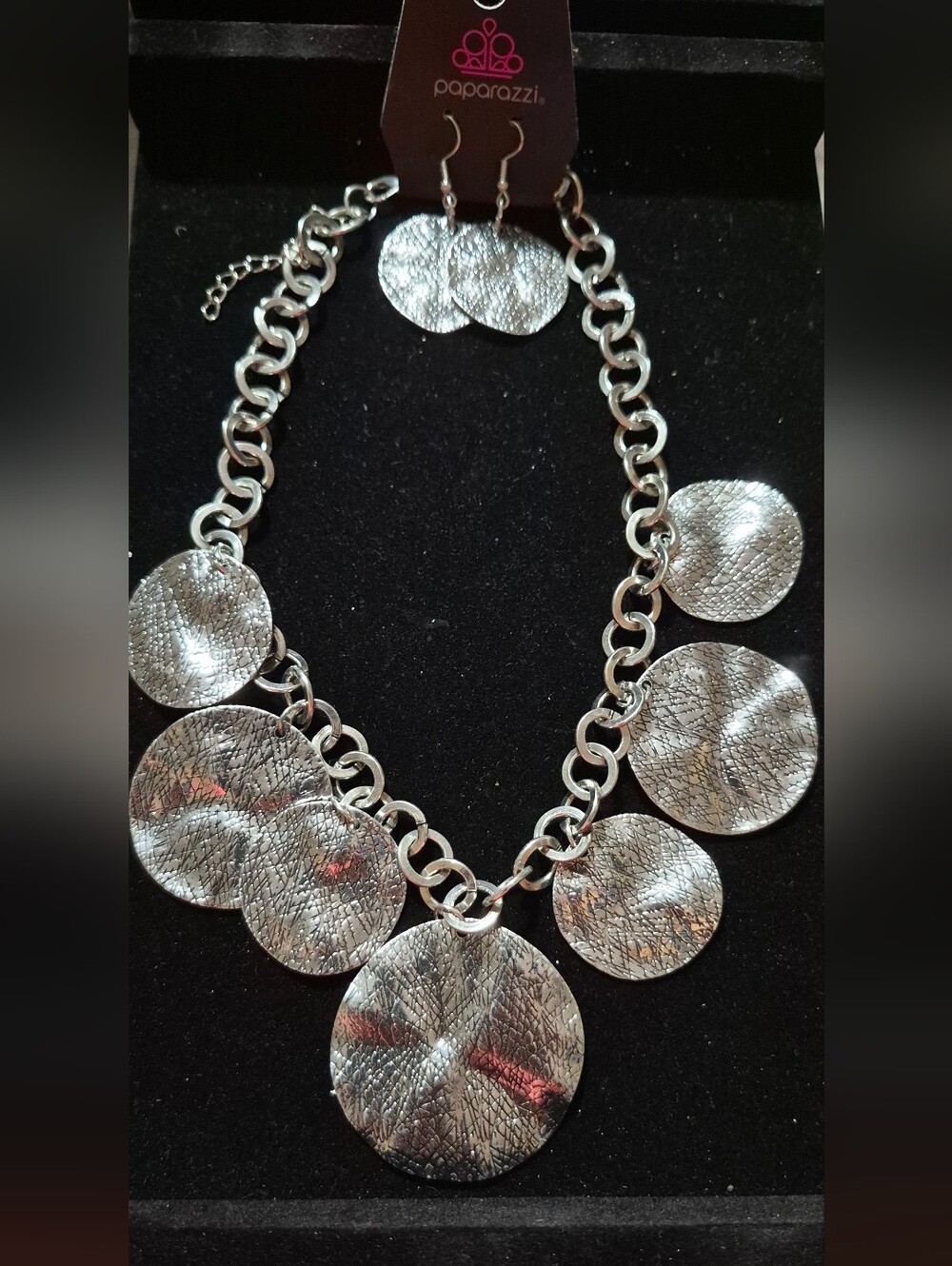 paparazzi Silver Textured Disc Bib Necklace and Earring Set